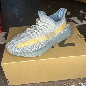 Yeezy boost 350 v2